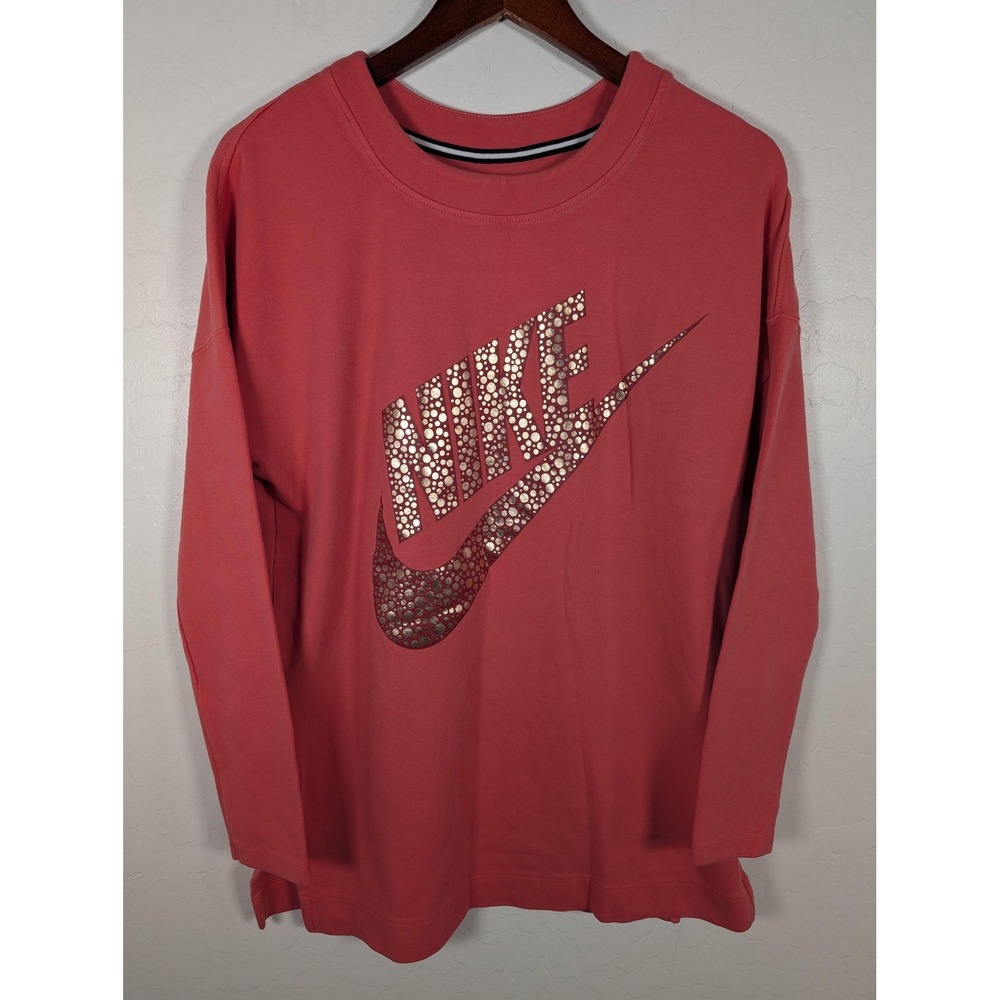 Nike SweatShirt Women Medium Coral Pink Long Sleeve Swoosh Logo Graphic Crewneck